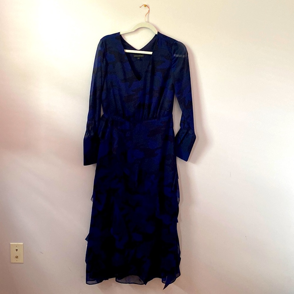 Gentle ruffles Banana Republic midi dress